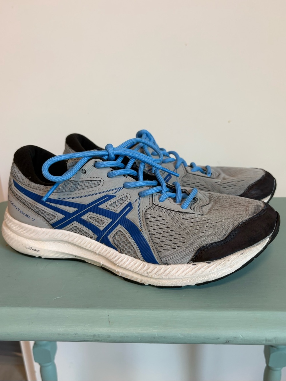 ASICS Gray Running Shoes with Blue Accents, size 8, fair condition